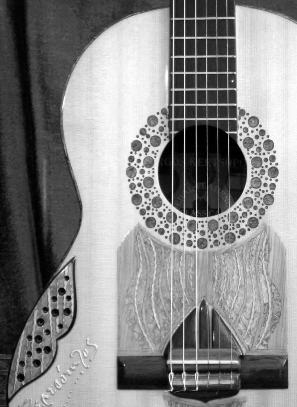 Flamenco-classical pedal guitar